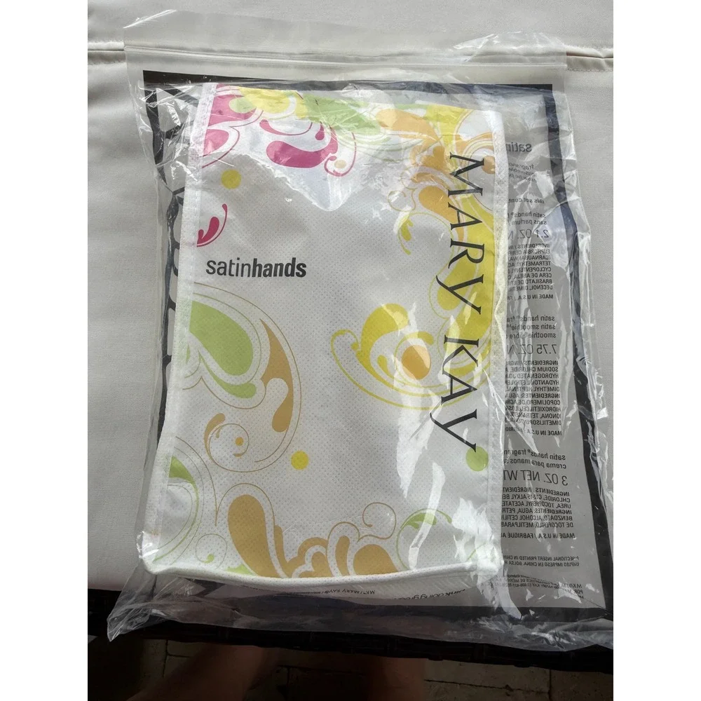 Mary‎ Kay Satin Hands Fragrance Free Pampering Set 3 Piece Hand Care Kit New